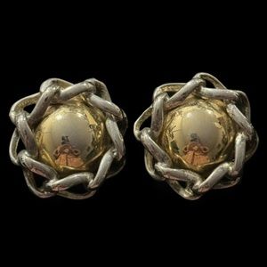 ✨Beautiful Vintage Clip On Earrings